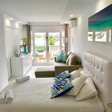 Modern Studio, Close To The